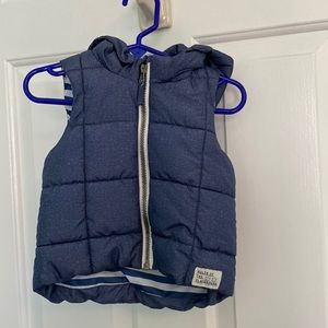Baby boys vest with removable hood